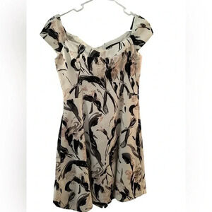 ZARA ECRU FLORAL PRINTED DRESS W/ BOAT NECK & ZIP BACK